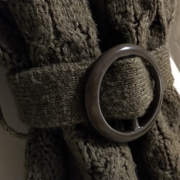 ✨SALE: 3 for $25!✨ Suzy Shier Brown Cowl Neck Sweater - small - Picture 2 of 6